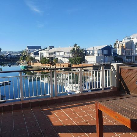 Knysna Quays Waterfront Accomodation מראה חיצוני תמונה